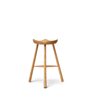 Shoemaker Chair™ no. 68 by Form & Refine in Oak – product photo 2 of 3