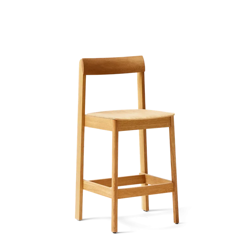 Blueprint Bar Chair 65 van Form & Refine in Oak – productfoto 2 van 5