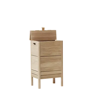 A Line Laundry Box van Form & Refine in White Oak – productfoto 1 van 3