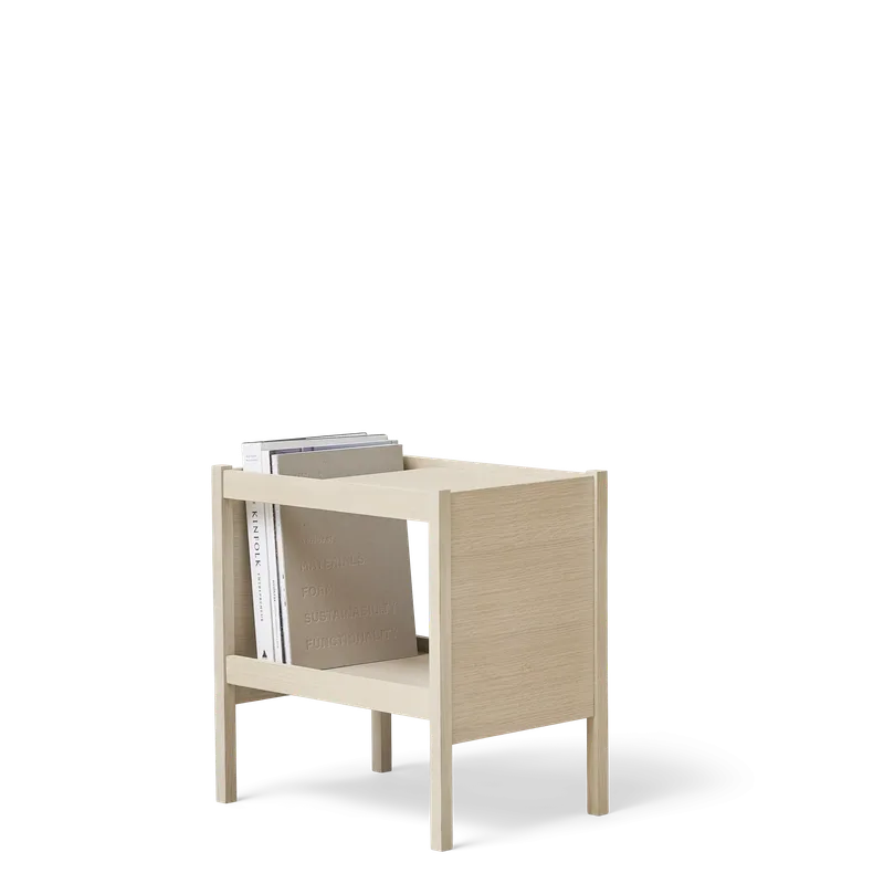 Journal Side Table von Form & Refine in White Oak – Produktfoto 4 von 4