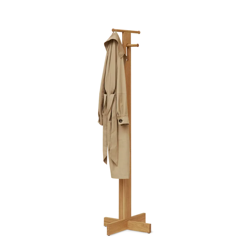Foyer Coat Stand van Form & Refine in Oak – productfoto 2 van 3