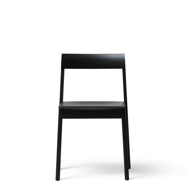 Blueprint Chair van Form & Refine in Black – productfoto 1 van 4