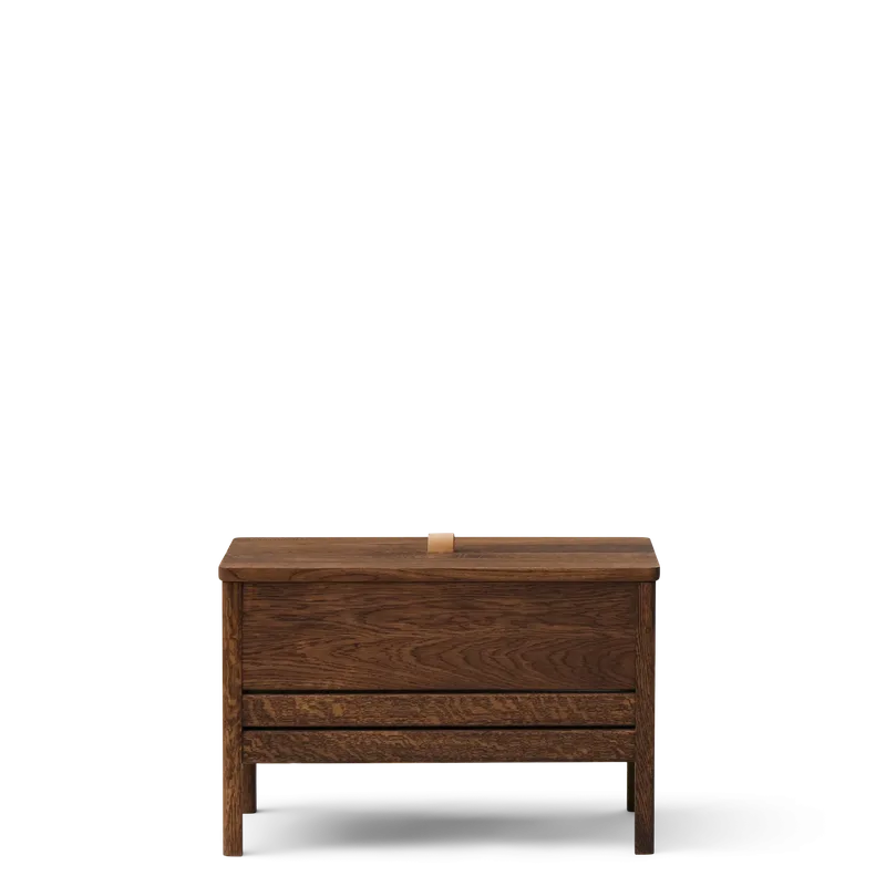 A Line Storage Bench 68 von Form & Refine in Smoked Oak – Produktfoto 1 von 4