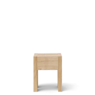Monolith Side Table de Form & Refine en Ash – photo du produit 3 sur 4