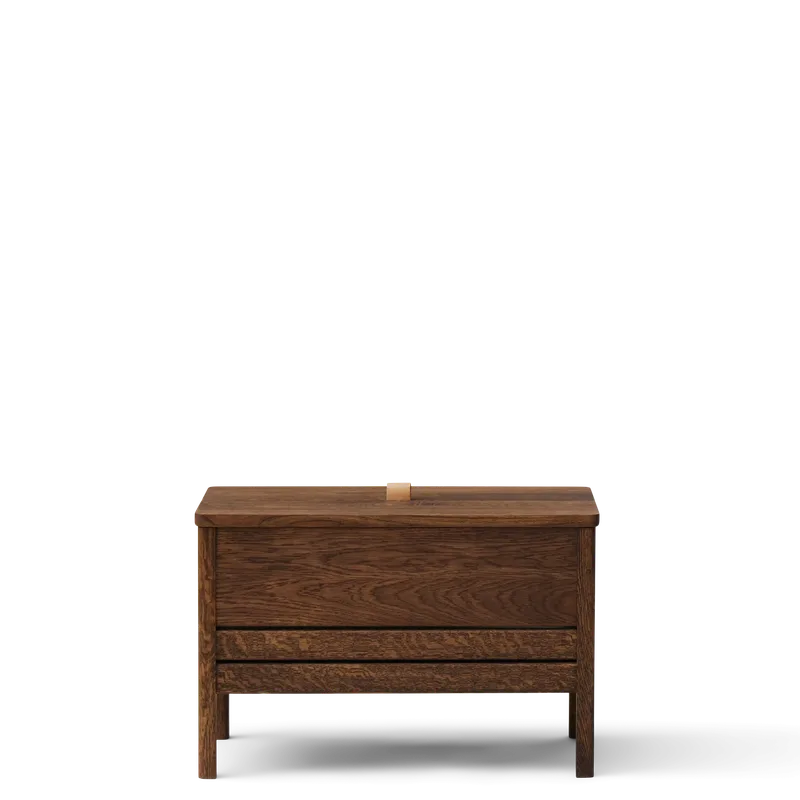 A Line Storage Bench 68 von Form & Refine in Smoked Oak – Produktfoto 4 von 4