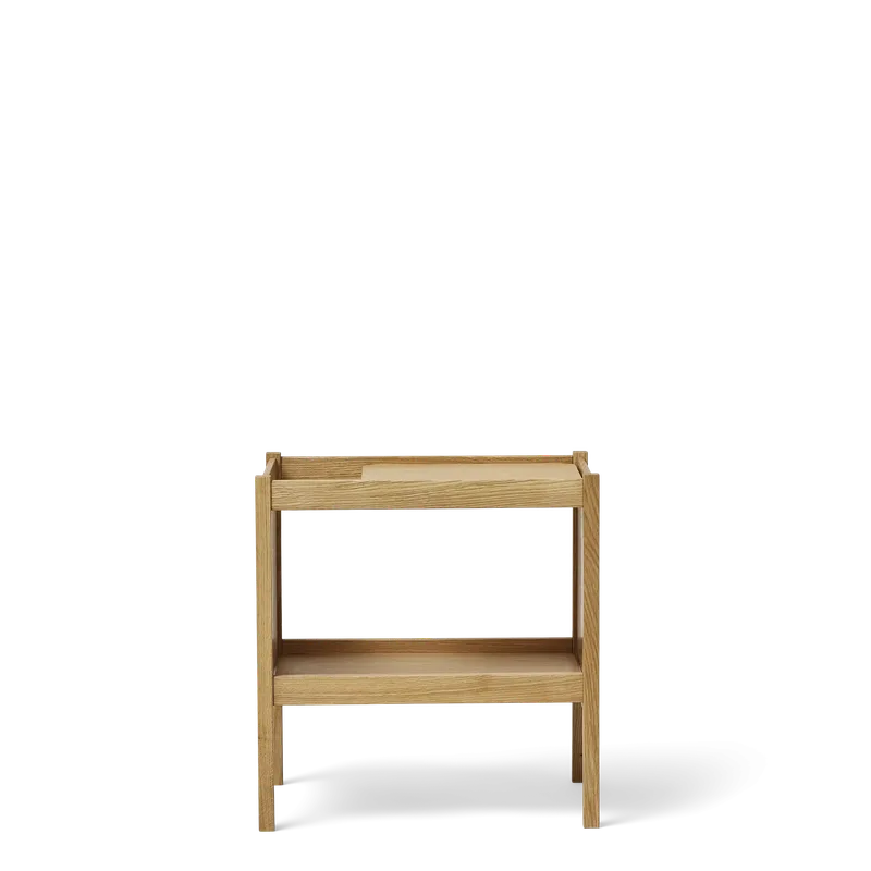 Journal Side Table de Form & Refine en Oak – photo du produit 1 sur 4