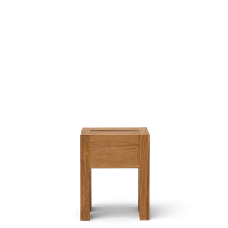Monolith Side Table de Form & Refine en Oak – photo du produit 3 sur 4