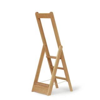 Step by Step Ladder, Oak van Form & Refine – productfoto 2 van 4