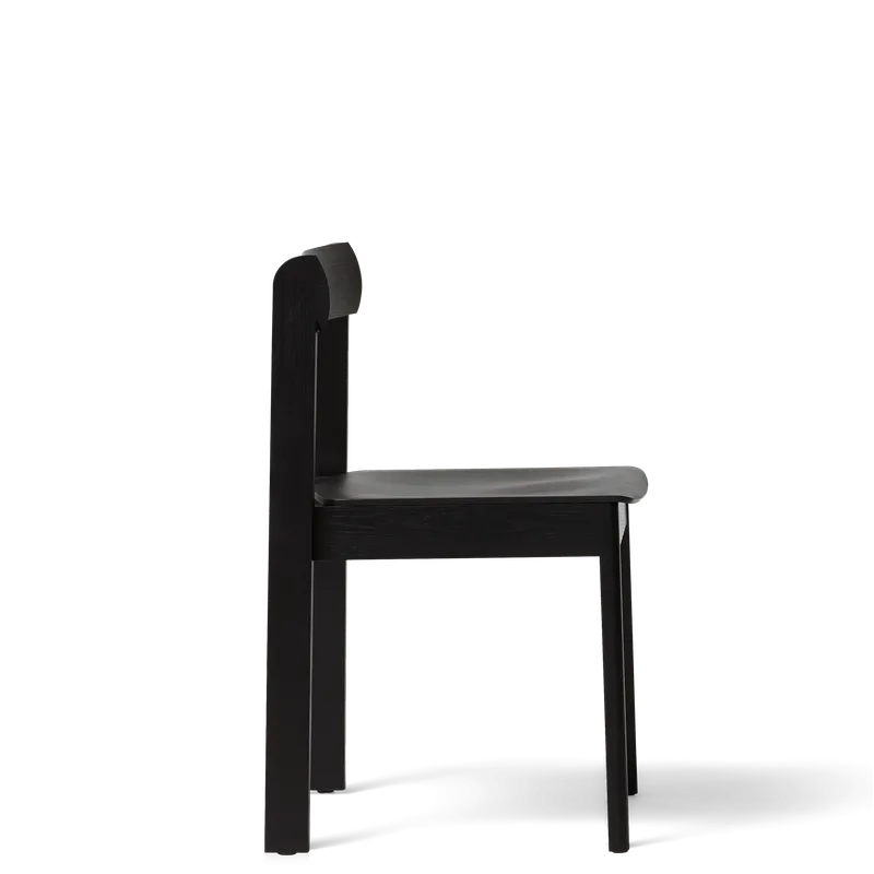 Blueprint Chair van Form & Refine in Black – productfoto 3 van 4