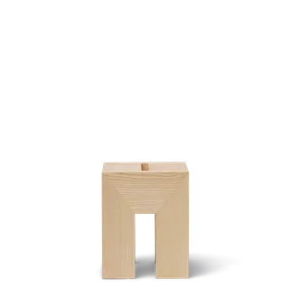 Monolith Side Table de Form & Refine en Ash – photo du produit 1 sur 4