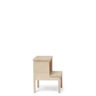 A Line Stepstool van Form & Refine in White Oak – productfoto 2 van 3