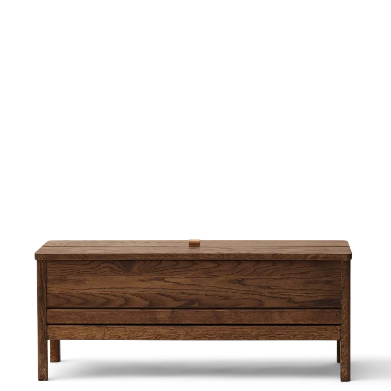 A Line Storage Bench 111 van Form & Refine in Smoked Oak – productfoto 1 van 3
