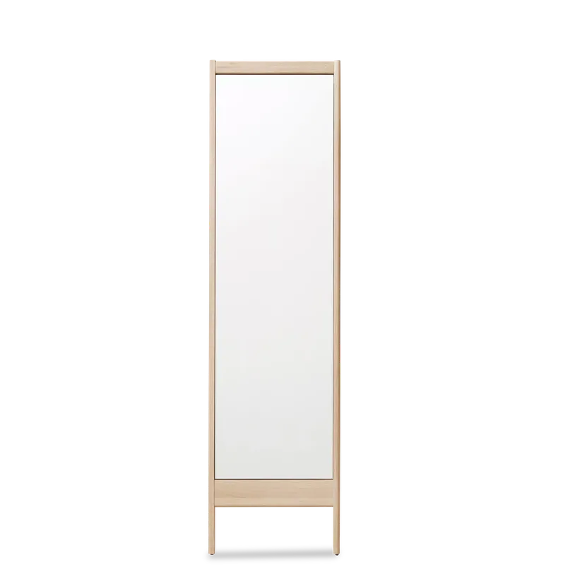 A Line Mirror van Form & Refine in White Oak – productfoto 2 van 2