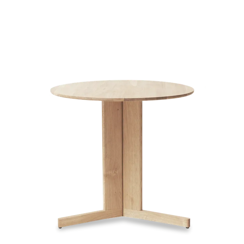 Trefoil Round Table Ø75 3 Legs van Form & Refine in White Oak – productfoto 3 van 3