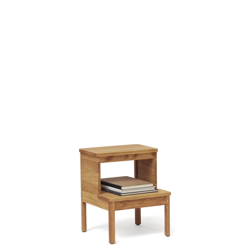 A Line Stepstool van Form & Refine in Oak – productfoto 2 van 3