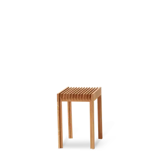 Lightweight Stool van Form & Refine in Oak – productfoto 2 van 3