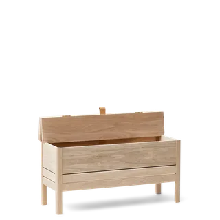 A Line Storage Bench 90 van Form & Refine in White Oak – productfoto 2 van 4