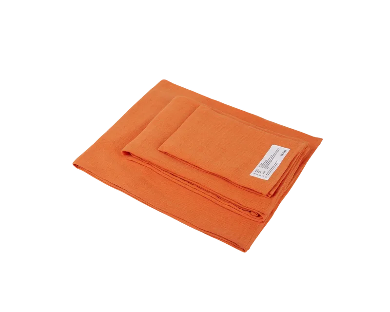 Light Towel | Burnt Orange | Bath Sheet de FRAMA en Bath Sheet, Burnt Orange – photo du produit 1 sur 2