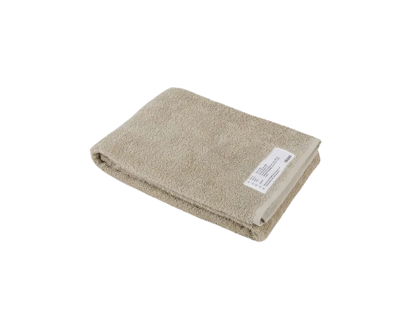 Heavy Towel | Sage Green | Bath Towel de FRAMA en Bath Towel, Sage Green – photo du produit 2 sur 2