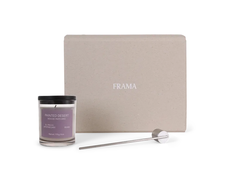 Gift Box: Scented Candle + Snuffer | Painted Desert von FRAMA in 170 g, Painted Desert – Produktfoto