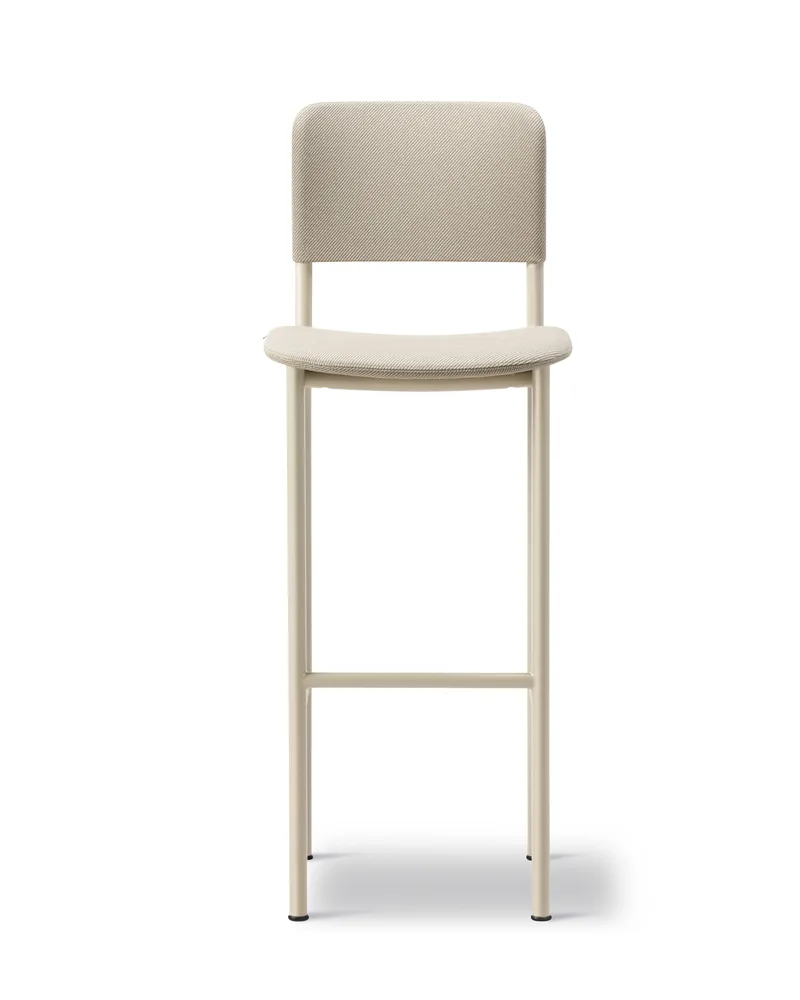 Plan Barstool Fully upholstered by Fredericia in Twillwool 1301, Chalk, Sh 78 cm – product photo