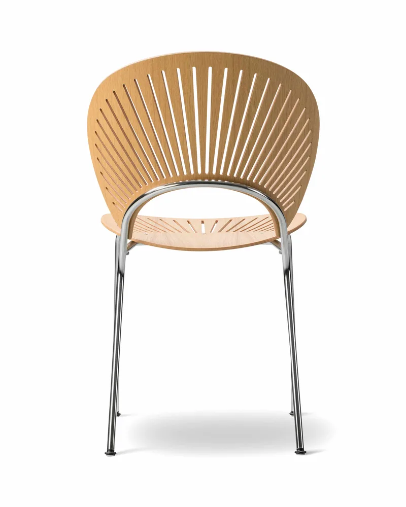 Trinidad van Fredericia in Oak lacquer, FSC Mix 70%, Chrome – productfoto 2 van 5