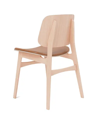 Søborg Wood Base Seat upholstered by Fredericia in Leather Max 95, Cognac, Oak lacquer, FSC Mix 70% – product photo 3 of 4