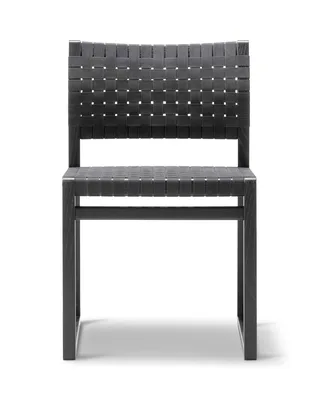 BM61 Chair Linen Webbing van Fredericia in Oak black lacquered, Linen webbing black – productfoto 4 van 4