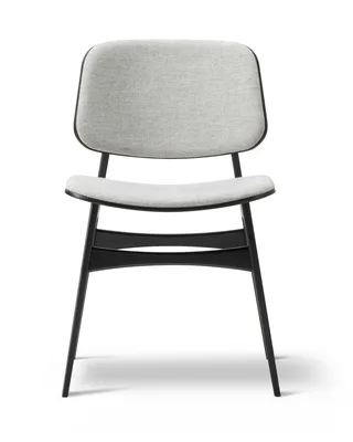 Søborg Wood Base Front upholstered von Fredericia in Hallingdal 110, Oak black lacquer, FSC Mix 70% – Produktfoto 4 von 4