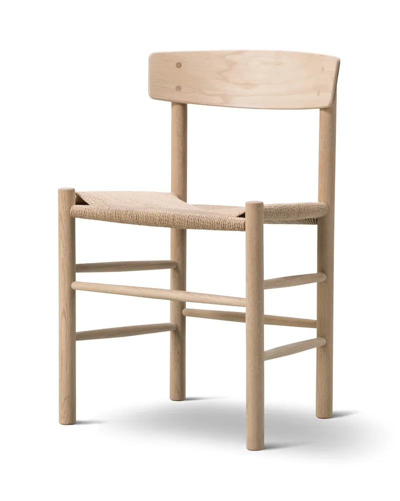 J39 Mogensen Chair by Fredericia in Natural paper cord, Oak soap, FSC Mix 70% – product photo 2 of 7