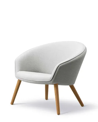 Ditzel Lounge Chair van Fredericia in Hallingdal 116, Oak oil, FSC Mix 70% – productfoto 1 van 4