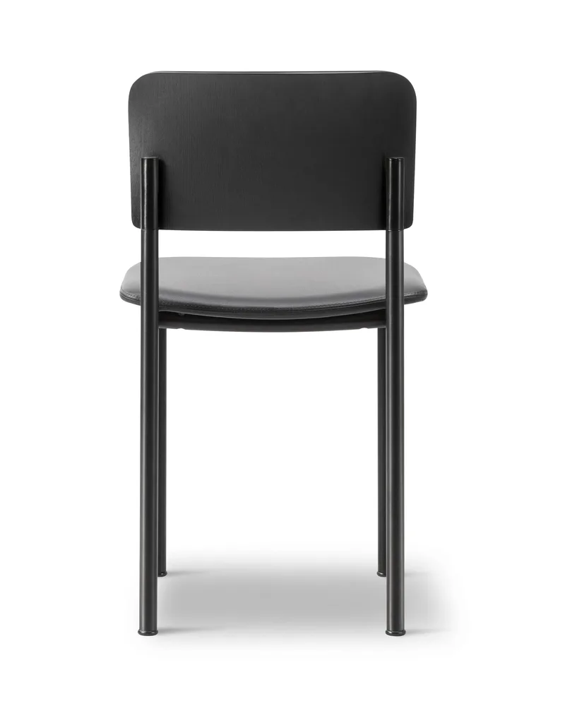 Plan Chair Seat Upholstered by Fredericia in Leather Omni 301, Black, Black ash, FSC Mix 70%, Black – product photo 2 of 4