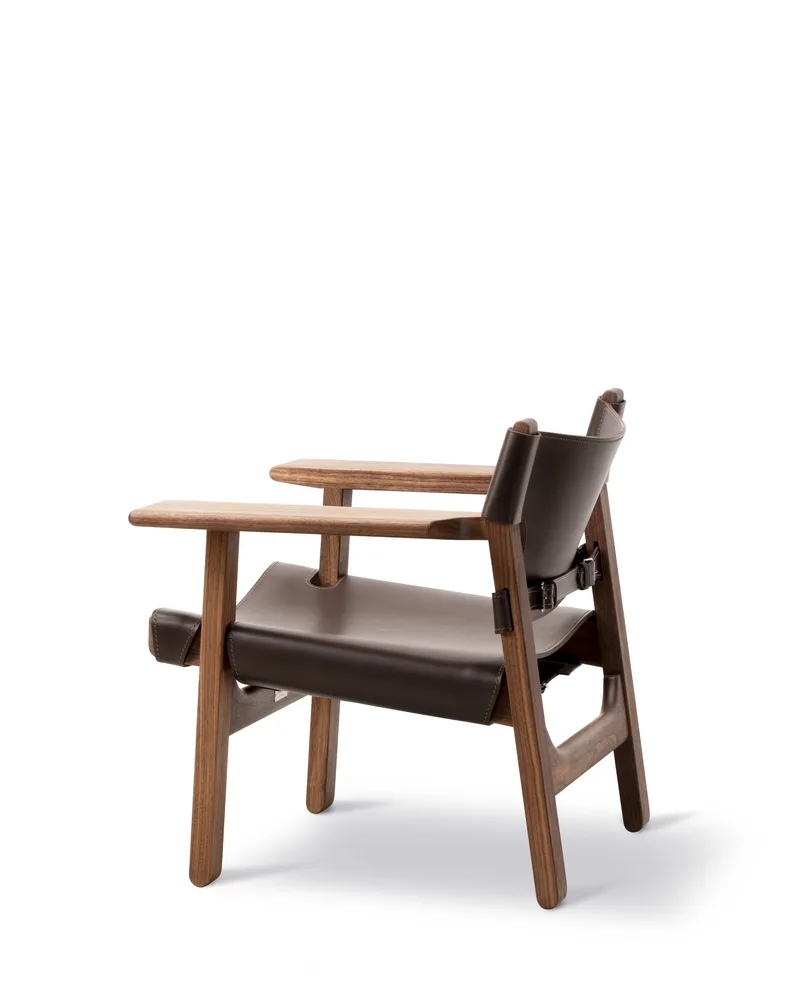 The Spanish Chair by Fredericia in Leather, dark brown, Walnut oiled – product photo 5 of 8