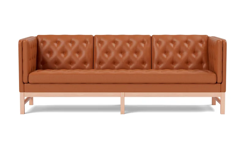 EJ315 Sofa, 3 seater, 210 cm by Fredericia in Leather Max 95, Cognac, Oak light oil – product photo