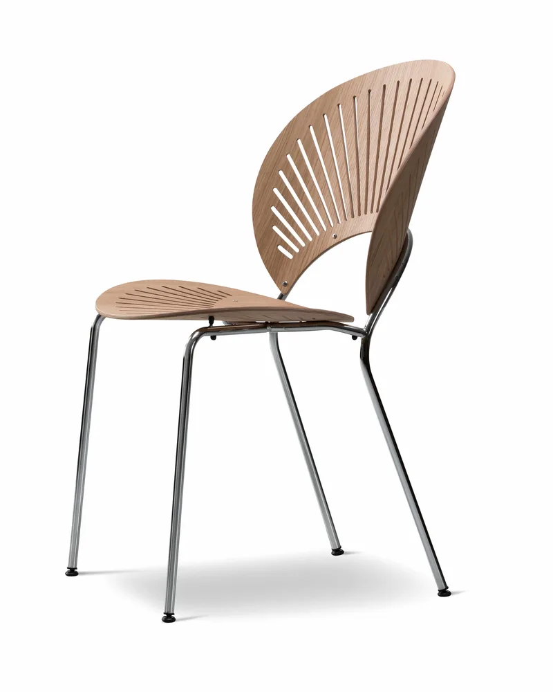 Trinidad van Fredericia in Oak lacquer, FSC Mix 70%, Chrome – productfoto 3 van 5