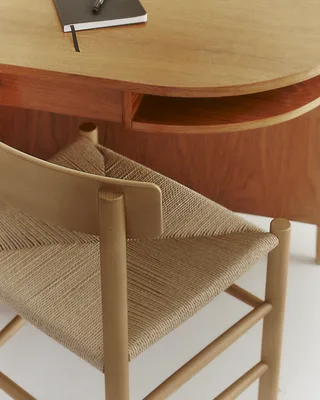 J39 Mogensen Chair van Fredericia in Natural paper cord, Beech vintage lacquer, FSC Mix 70% – sfeerfoto 7 van 8