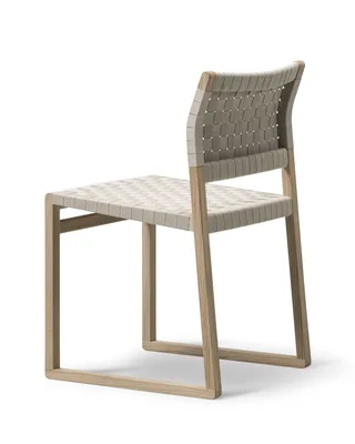 BM61 Chair Linen Webbing by Fredericia in Oak oil, Linen webbing natural – product photo 3 of 4
