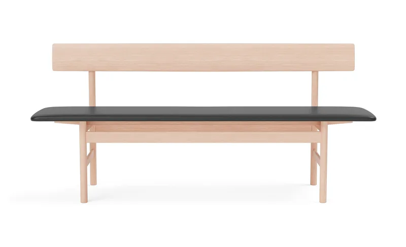 The Mogensen Bench von Fredericia in Leather Omni 301, Black, Oak oil – Produktfoto