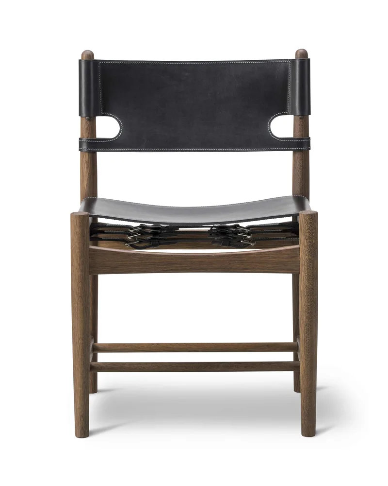 The Spanish Dining Chair de Fredericia en Leather, black, Smoked oak, oiled – photo du produit 4 sur 4