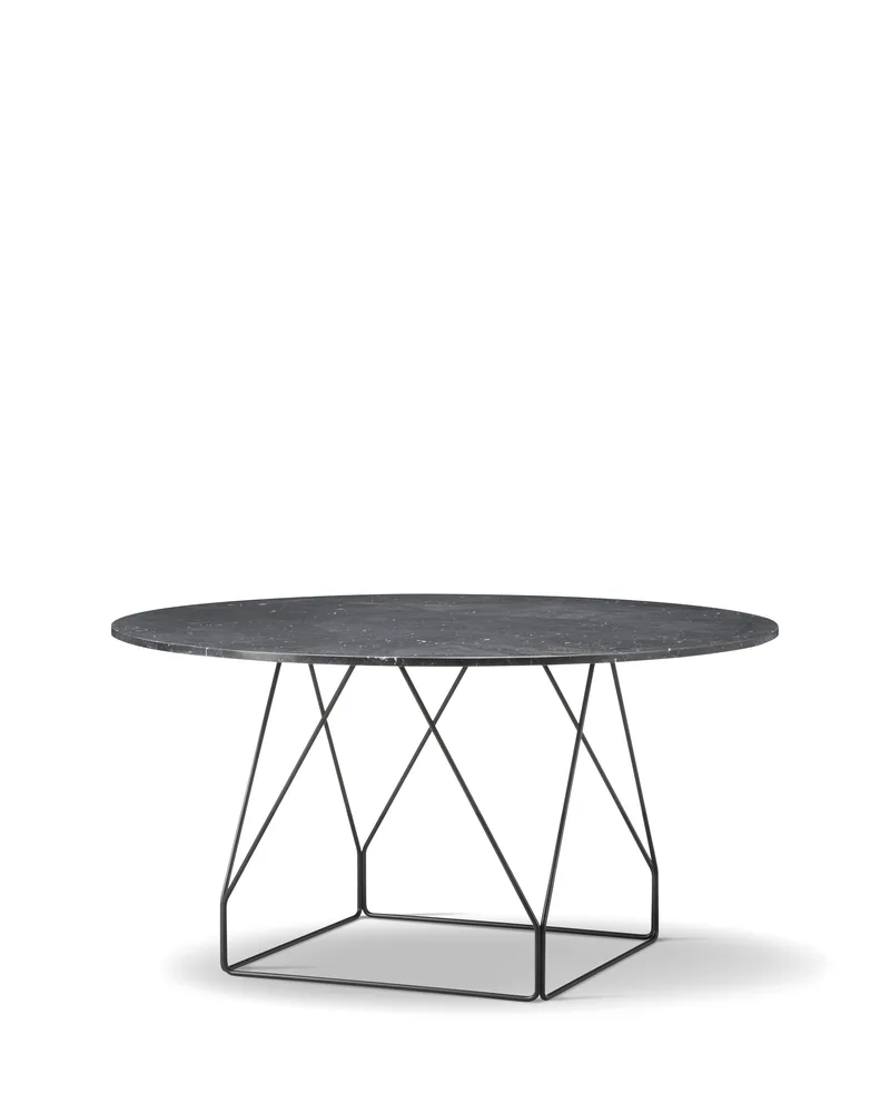 JG Table, Ø140 cm by Fredericia in Black Marquina, Black lacquer, None – product photo 1 of 2