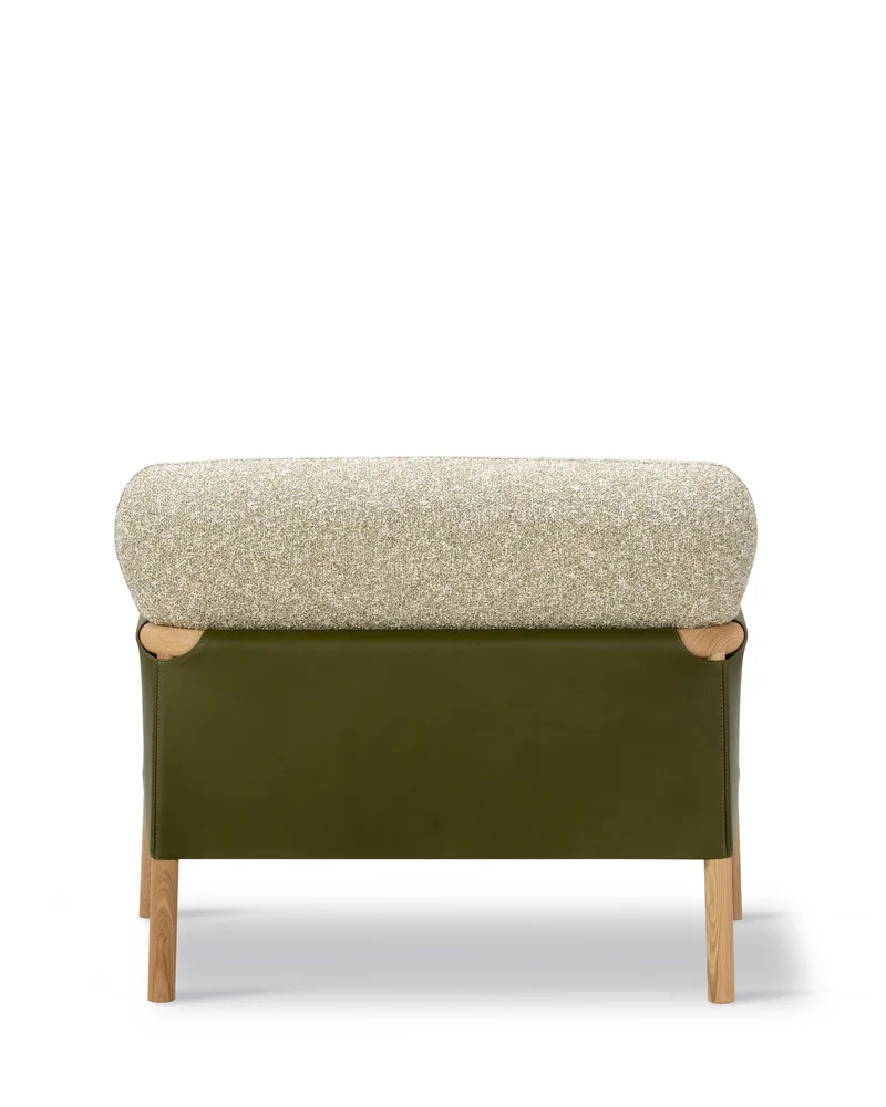 Savannah Chair von Fredericia in Zero 0002, Leather Trace 8146, Olive, Oak light oil, FSC Mix 70% – Produktfoto 1 von 4