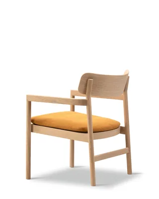Post Lounge Chair von Fredericia in Vidar 472, Oak oil, FSC Mix 70%, With natural webbing – Produktfoto 3 von 4