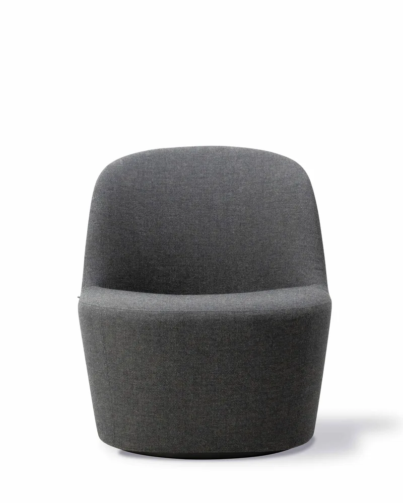 Gomo Lounge Chair by Fredericia in Re-Wool 198, Swivel base, FSC Mix 70% – product photo