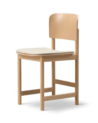 Plan Wood Chair Seat upholstered van Fredericia in Technicolour 210, Oak lacquer, FSC Mix 70% – productfoto 1 van 4