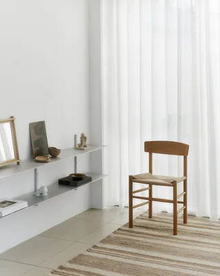 J39 Mogensen Chair van Fredericia in Natural paper cord, Beech vintage lacquer, FSC Mix 70% – sfeerfoto 6 van 8
