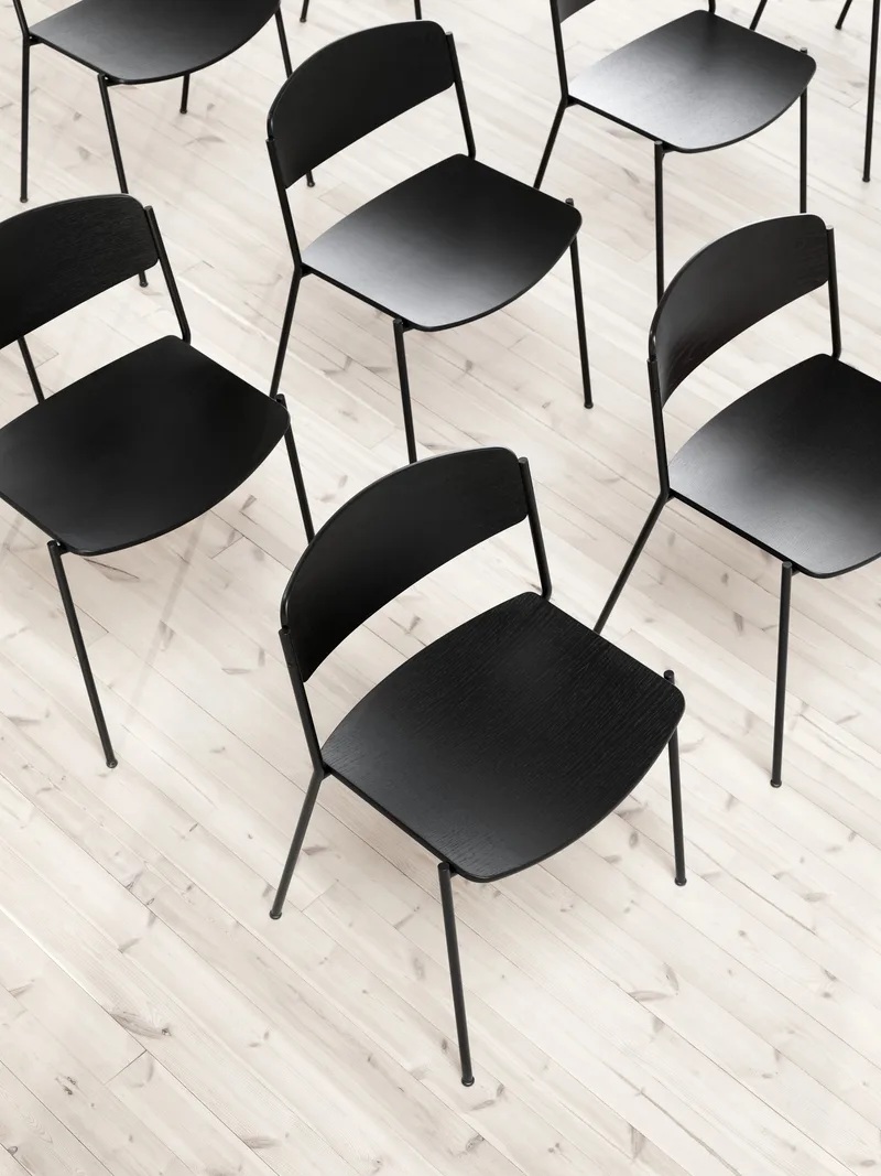 Lynderup Chair by Fredericia in Black ash, FSC Mix 70%, Black lacquer – interior photo 2 of 8