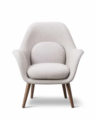 Swoon Lounge Petit Wood base by Fredericia in Sunniva 717, Walnut lacquer – product photo 4 of 4