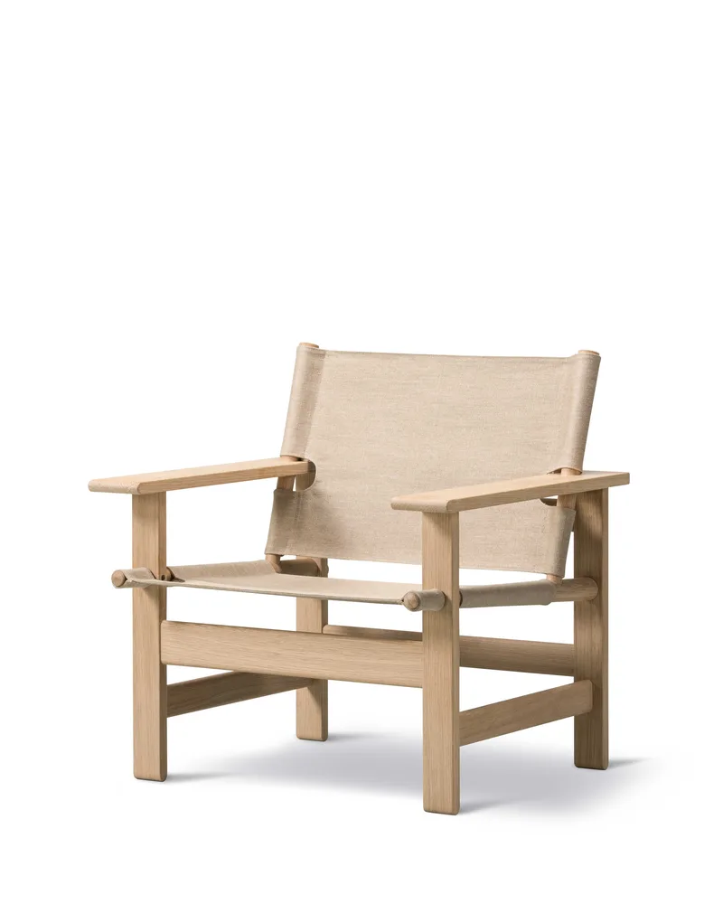 The Canvas Chair by Fredericia in Natural canvas, Oak light oil, FSC Mix 70% – product photo 2 of 6