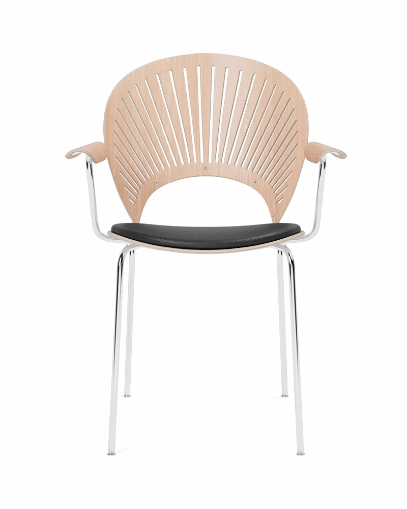 Trinidad Armchair Seat upholstered van Fredericia in Leather Omni 301, Black, Oak lacquer, FSC Mix 70%, Chrome – productfoto
