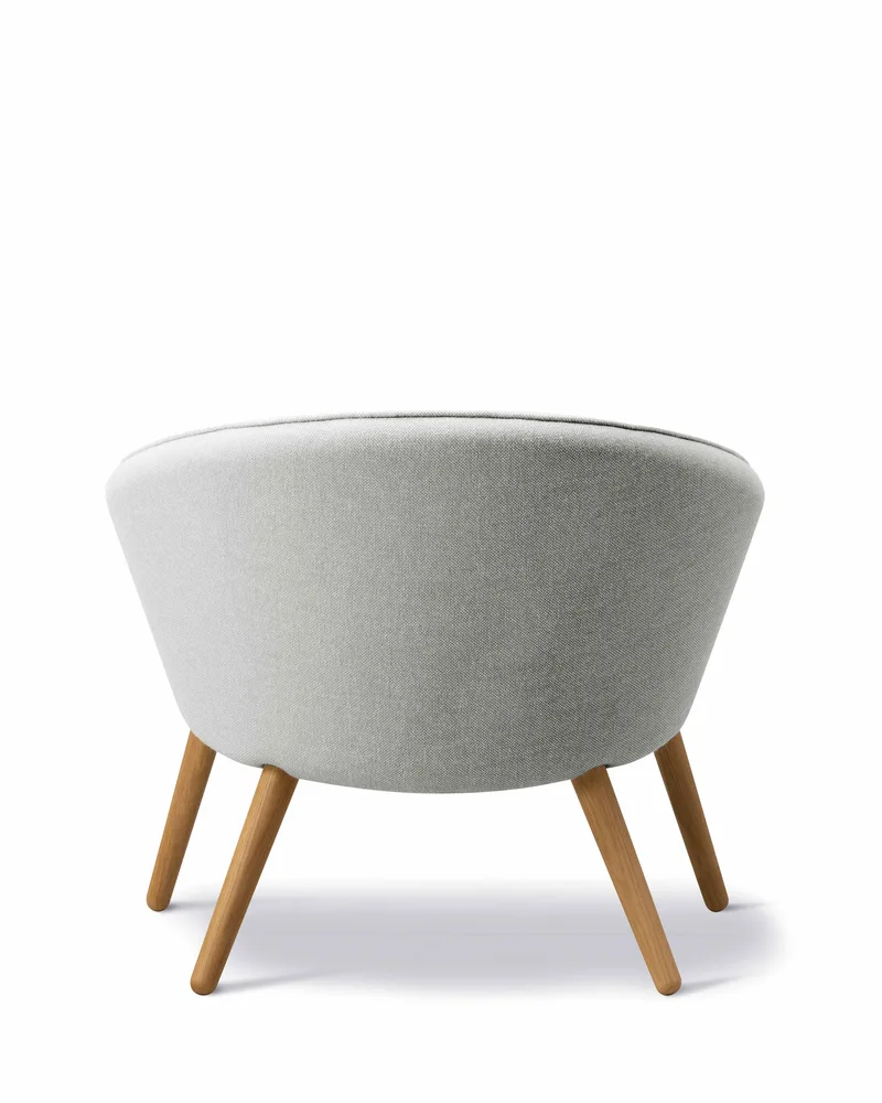 Ditzel Lounge Chair van Fredericia in Hallingdal 116, Oak oil, FSC Mix 70% – productfoto 2 van 4